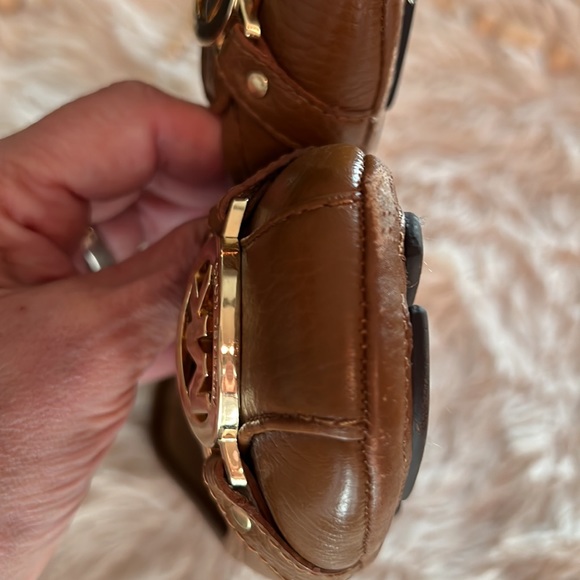 Michael Kors Logo Flats w/Matching Crossbody in “Luggage“-Set - Picture 8 of 15